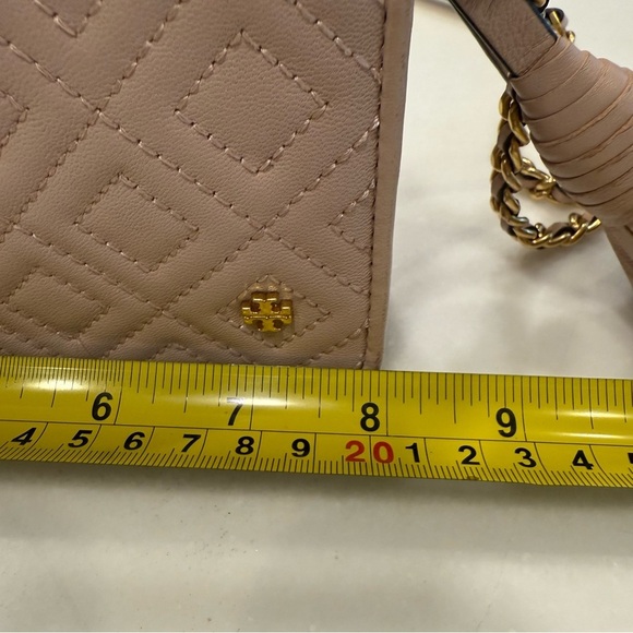 Tory Burch Fleming  Women’s Pale Pink Quilted Leather Crossbody Bag MSRP $348 - Picture 13 of 16
